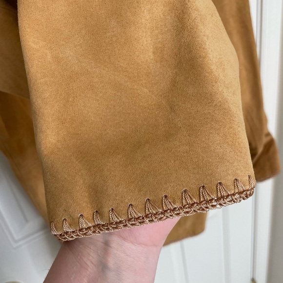 Terry Lewis  Classic Luxuries Tan Suede leather Jacket | 1X - Picture 4 of 14